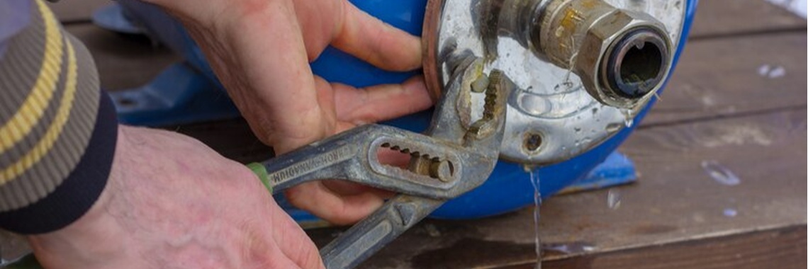 Conserto de Bomba de Água